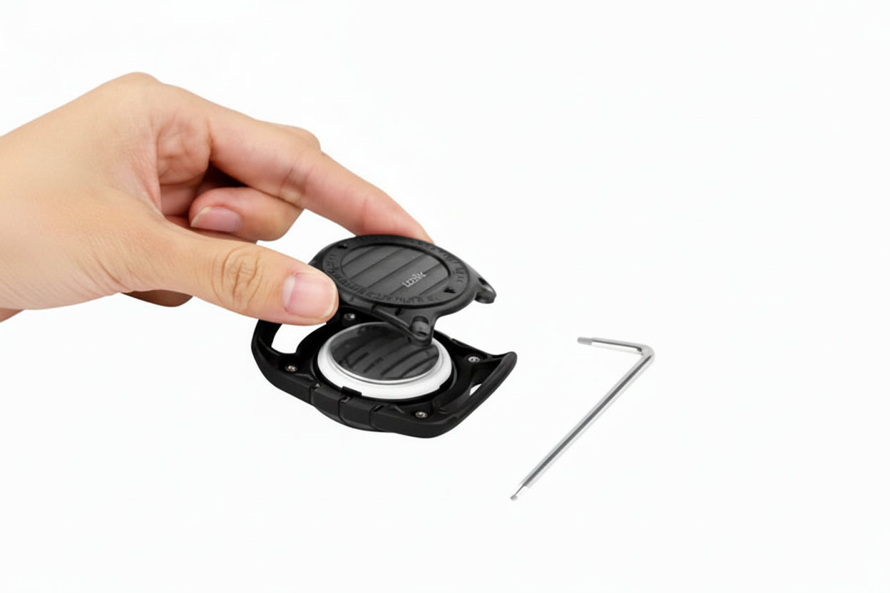 Apple AirTag Hard Plastic Protective Case with Keychain